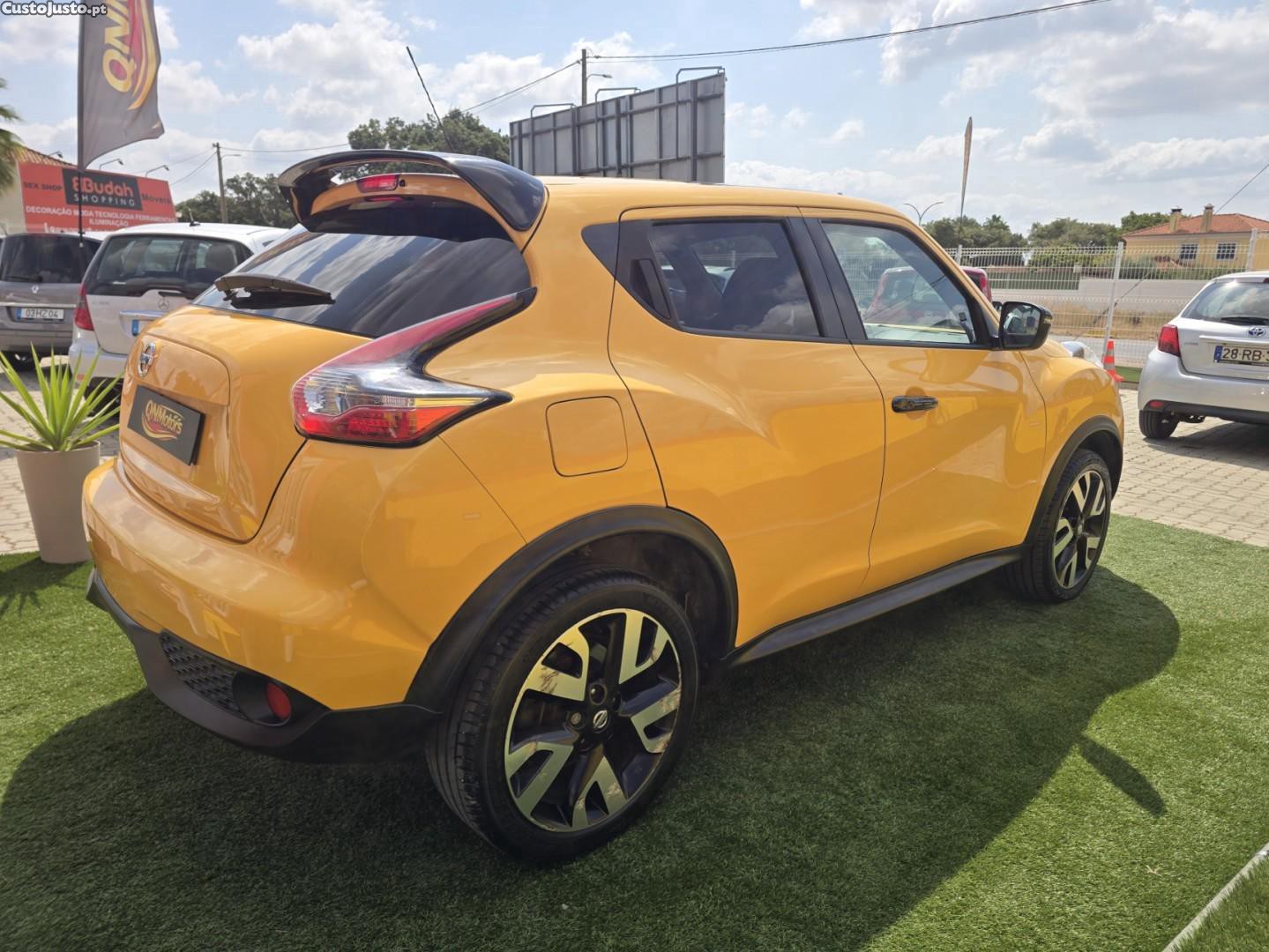 Nissan Juke 1.6 DIG-T Tekna Premium Ext.1 Yellow S. — fotografia 15