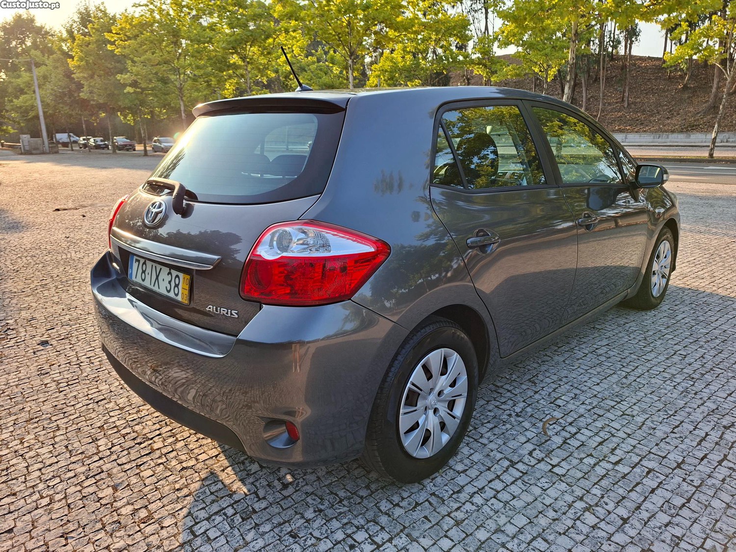 Toyota Auris 1.4D-4D Impecável — fotografia 6