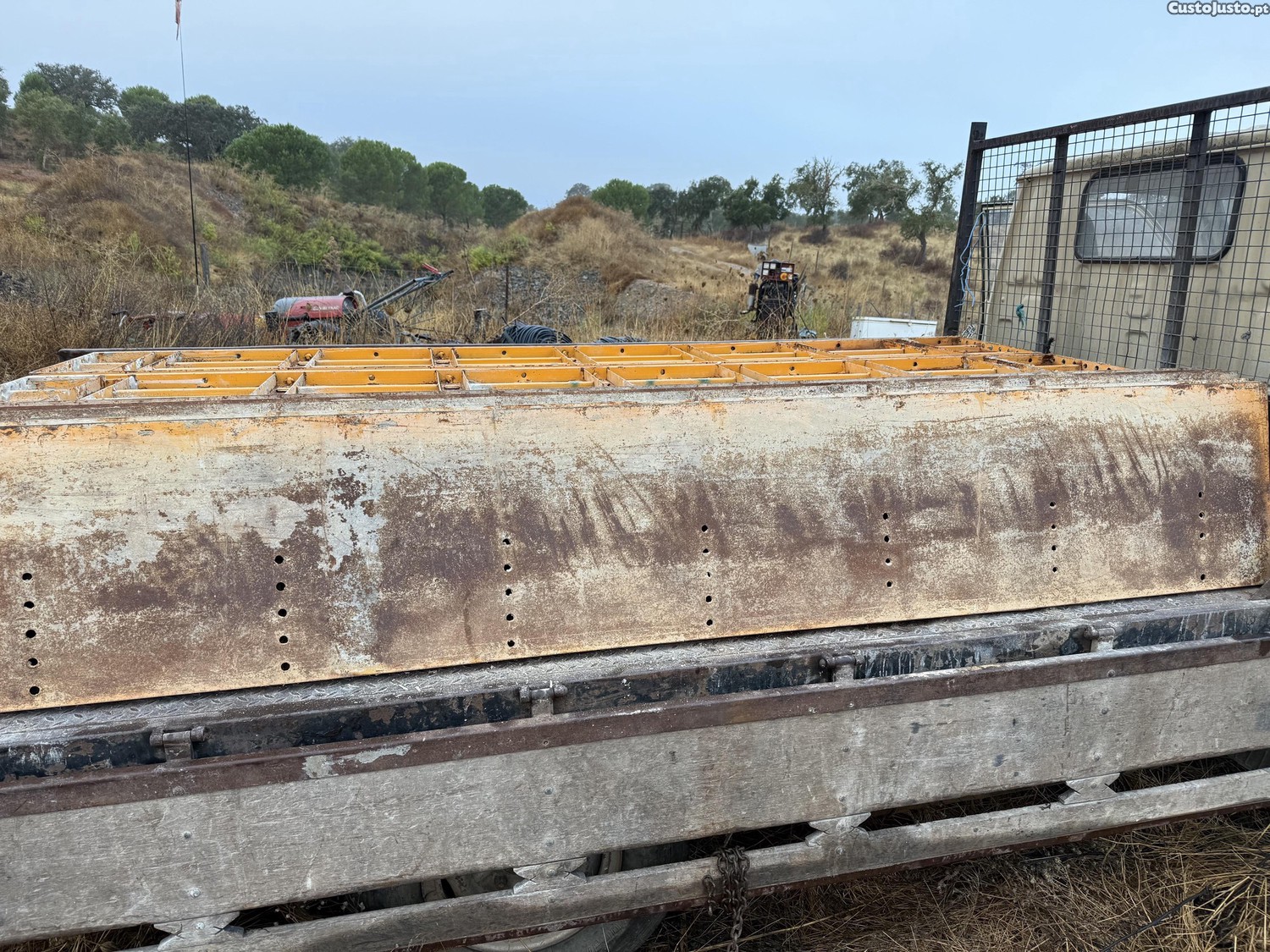 Painéis metálicos para pilares