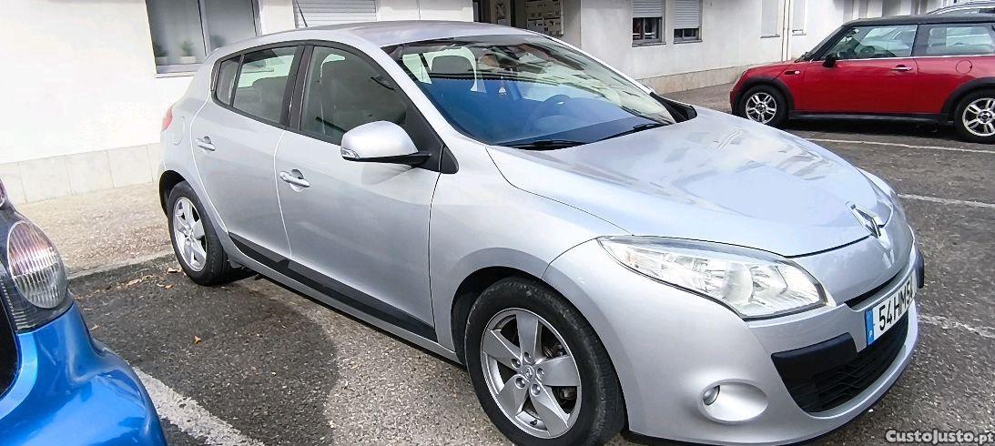 Renault Mégane 1.5dci — fotografia 10