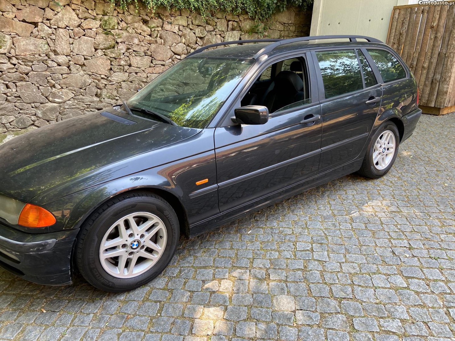 BMW 320 D Touring — fotografia 4