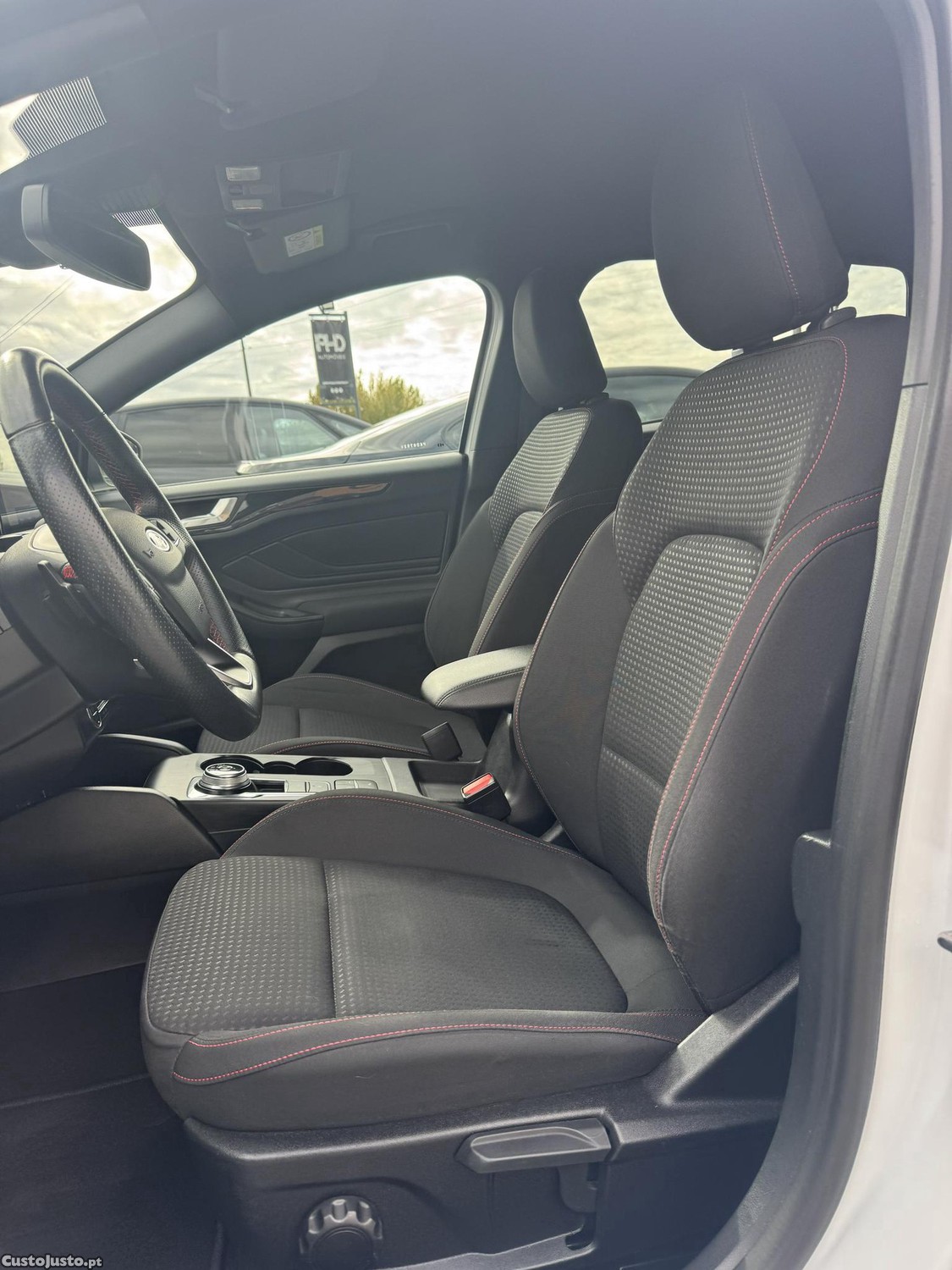 Ford Focus St Line — fotografia 3