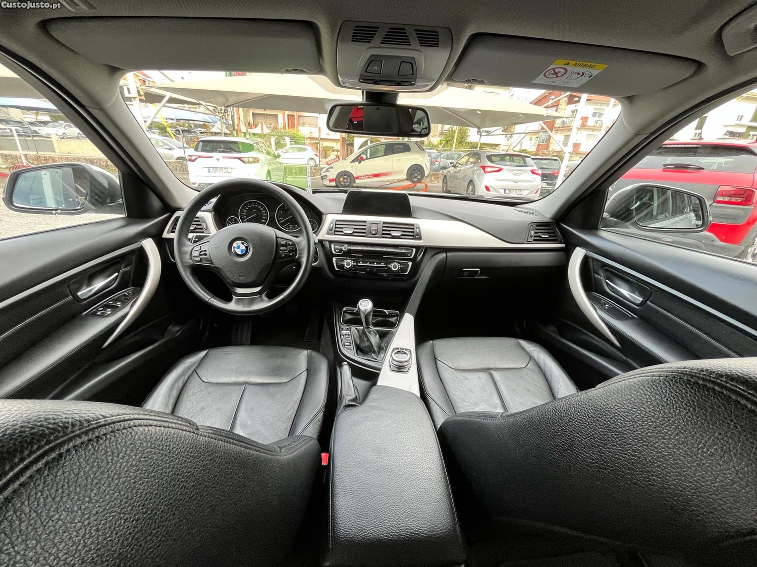 BMW 318 Touring Advantage — fotografia 6
