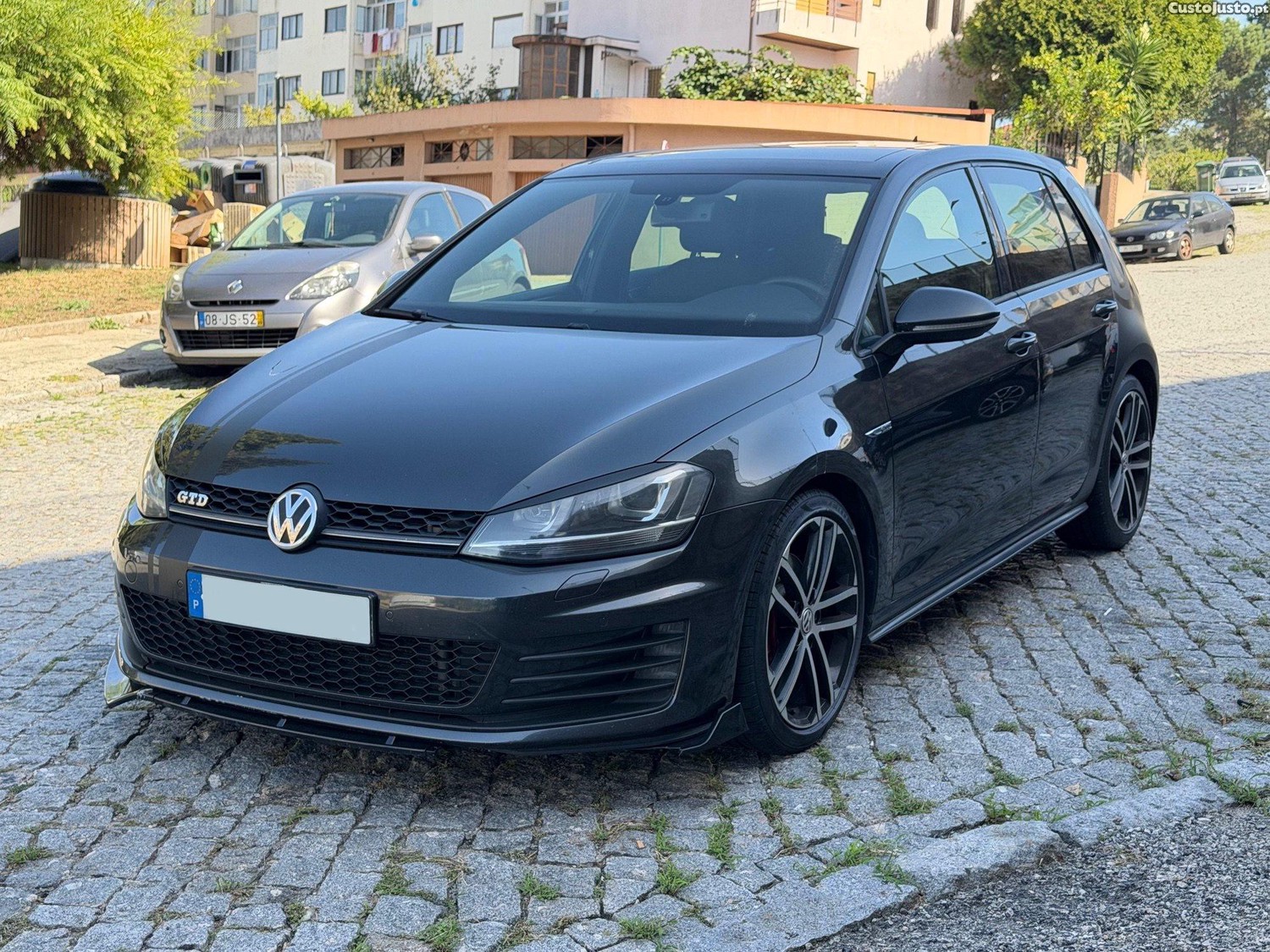 Volkswagen Golf 2.0 GTD — fotografia 6