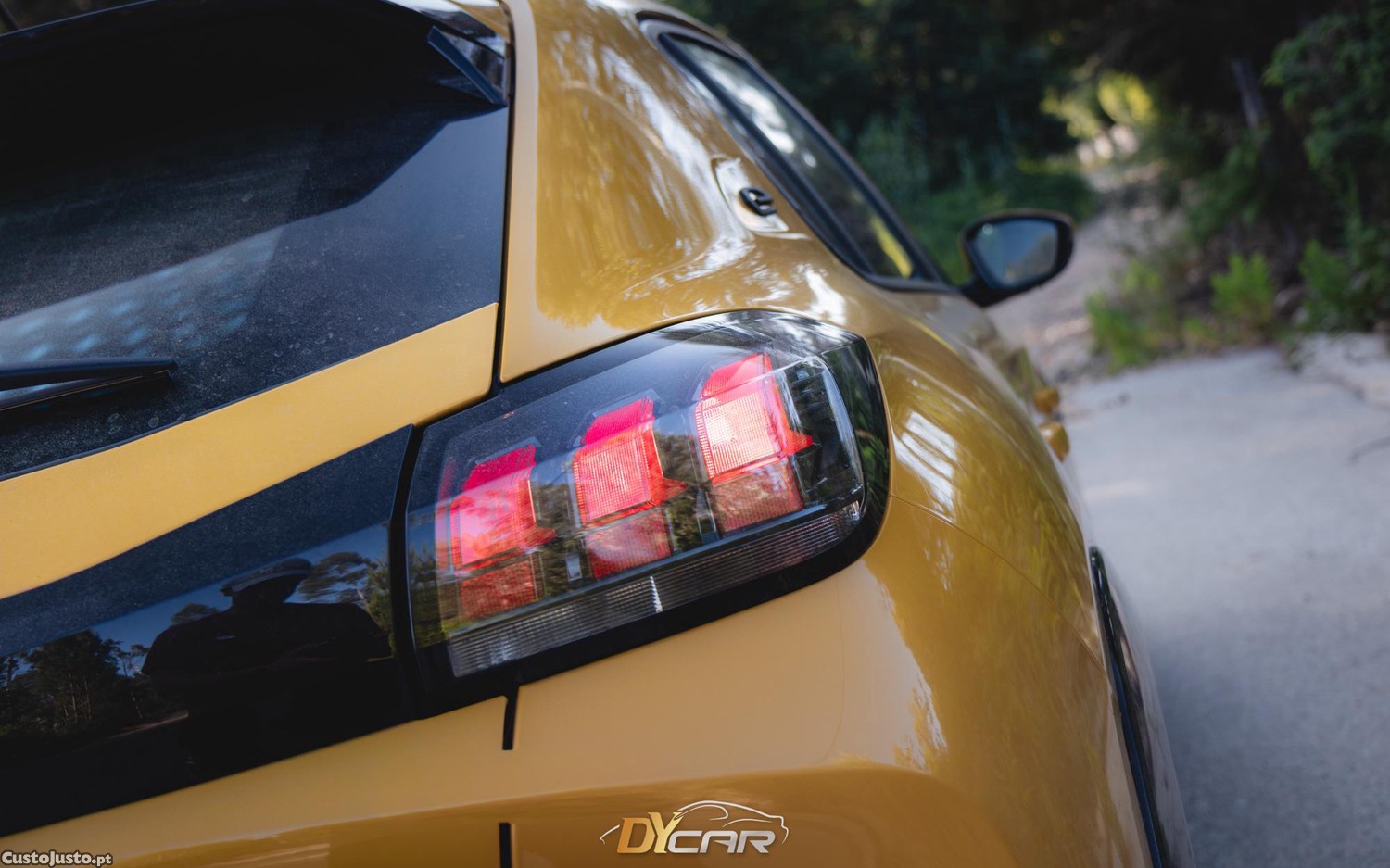 Peugeot e-208 Active — fotografia 11