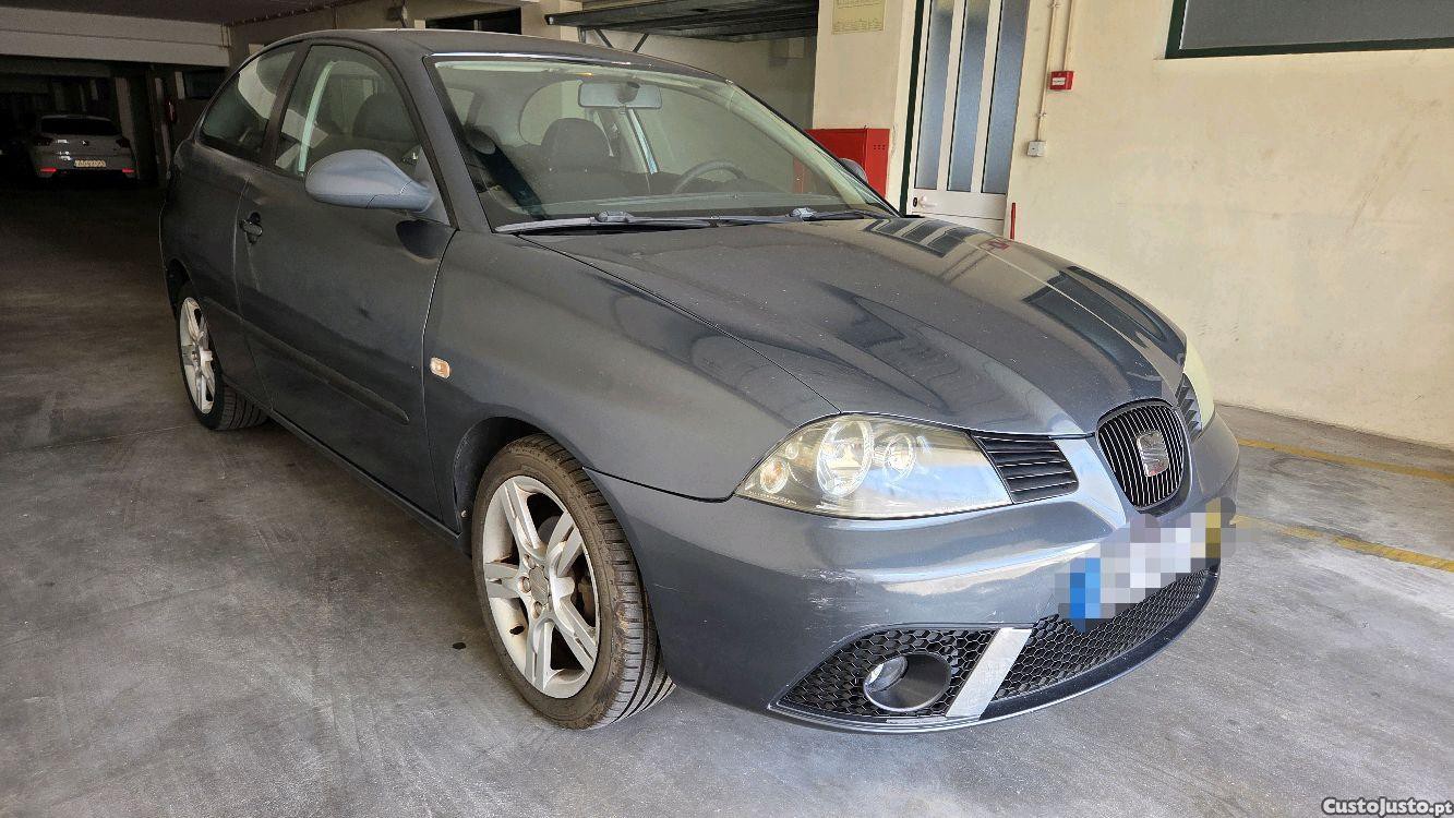 SEAT Ibiza 1.2 12v Sport — fotografia 11