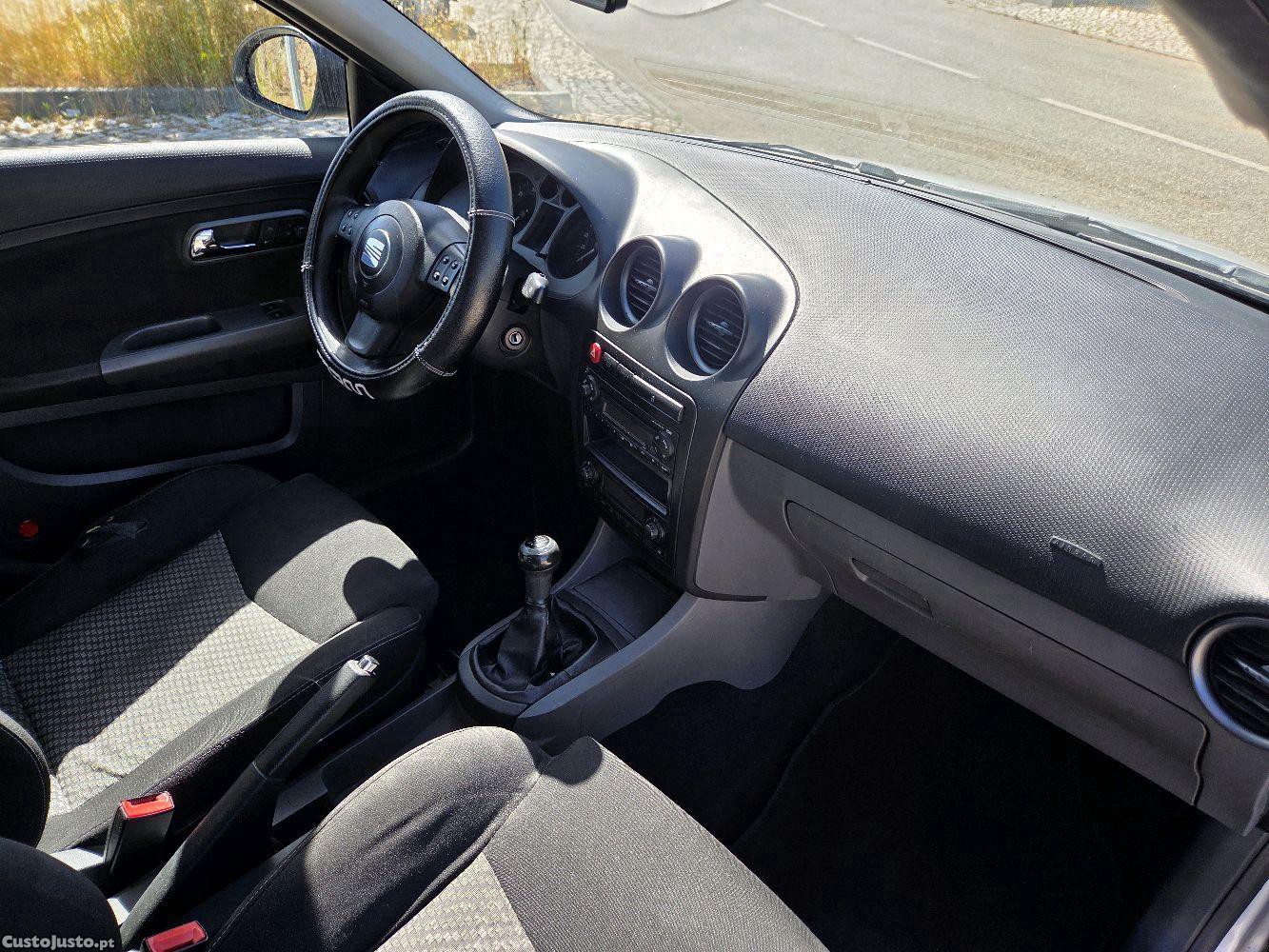 SEAT Ibiza 1.4 TDI Sport — fotografia 7