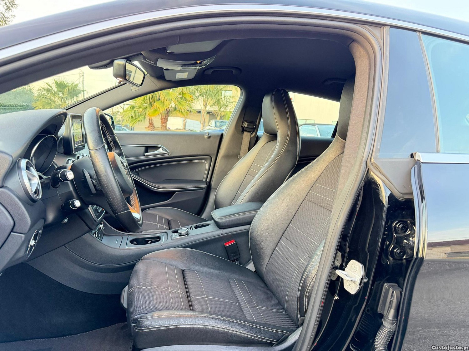 Mercedes-Benz CLA 200 d Aut. — fotografia 8