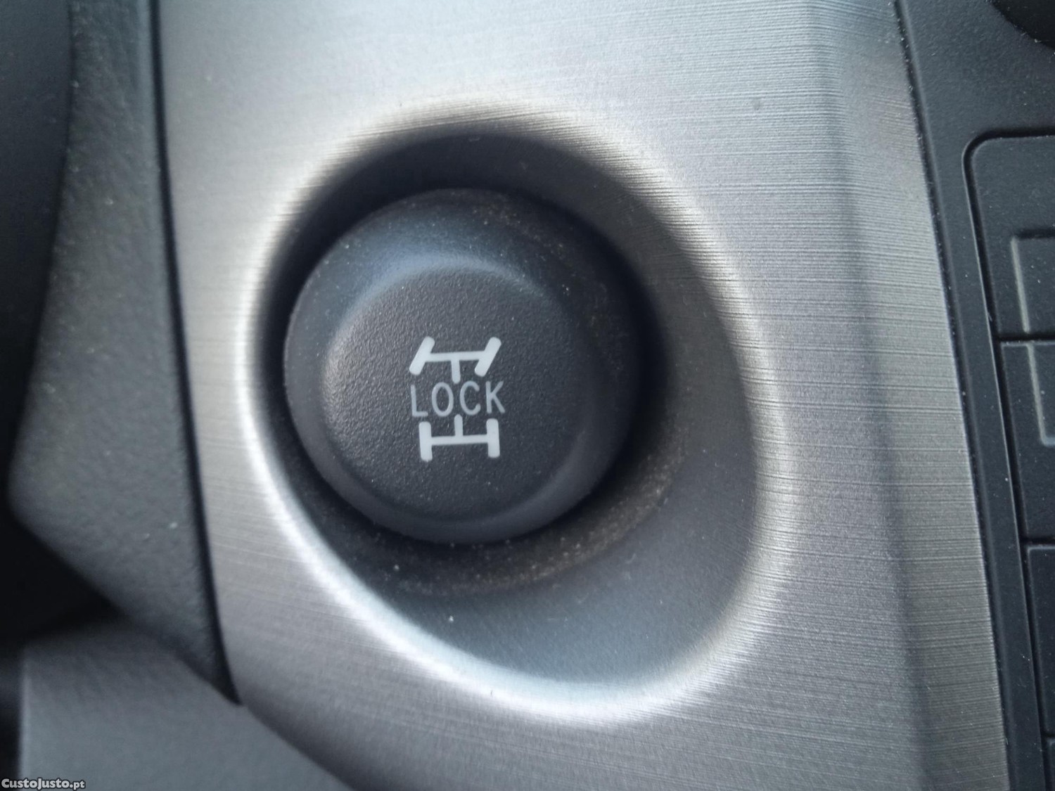 Toyota RAV4 D4D Cat — fotografia 7