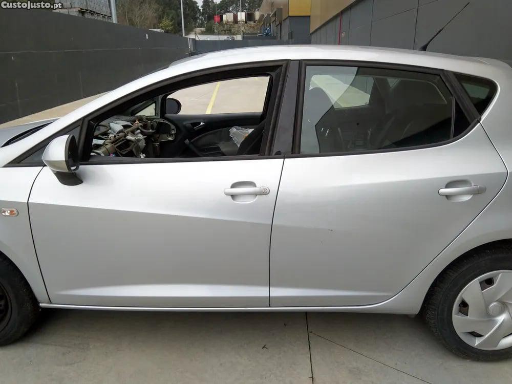 Seat Ibiza 1.2 TDI (55 kW / 75 cv) [06.2010 - 05.2015] — photo 3