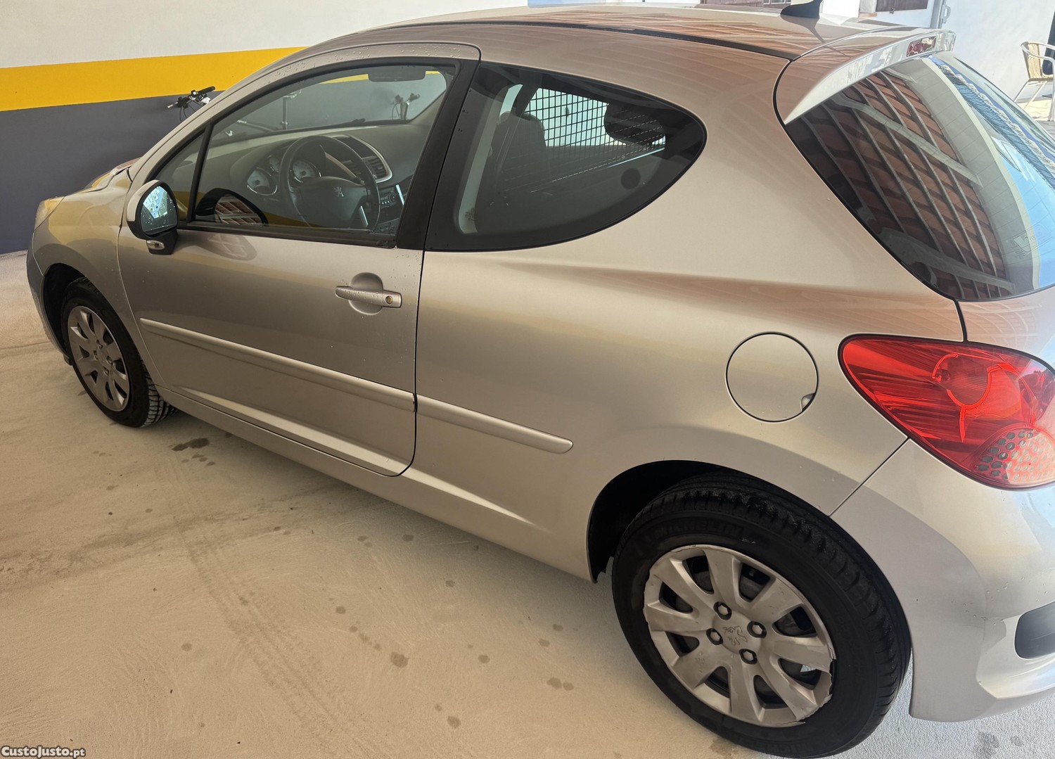 Peugeot 207 1.6 hdi 90cv — fotografia 10
