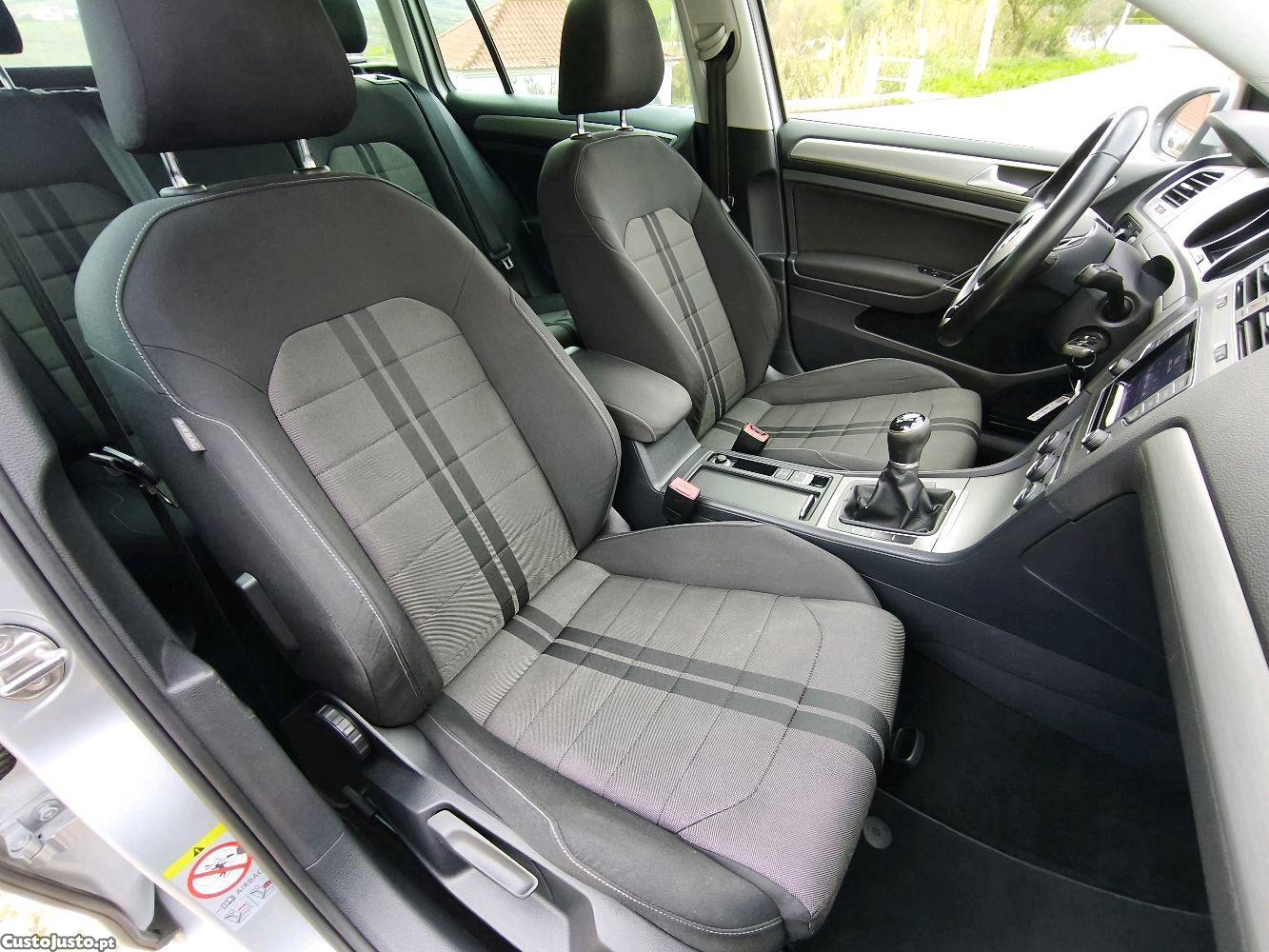 Volkswagen Golf 7 Sportline 1.6 TDi 105cv — fotografia 7