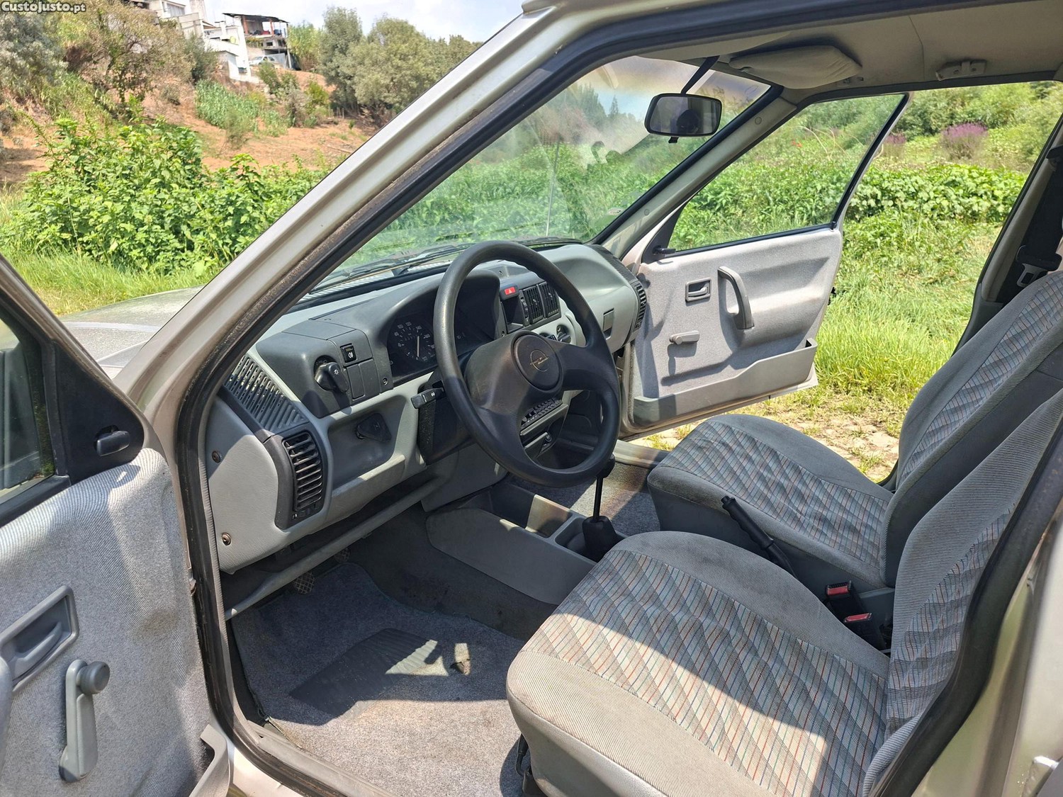 Opel Corsa A 1.2S — fotografia 4