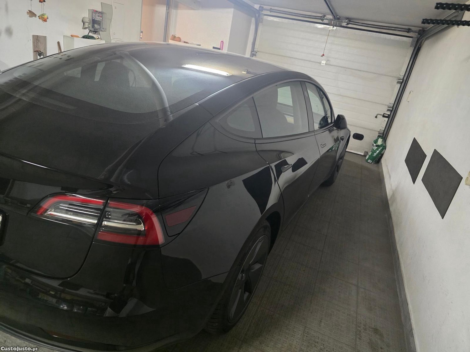 Tesla Model 3 RWD — fotografia 4