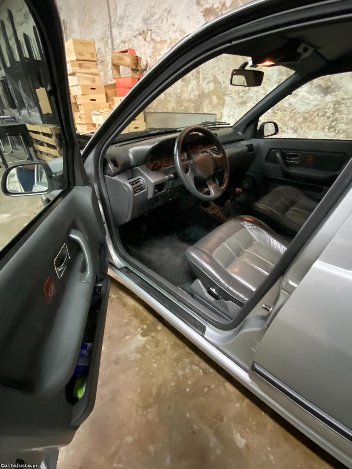 Renault Clio baccara 1.4 — fotografia 3