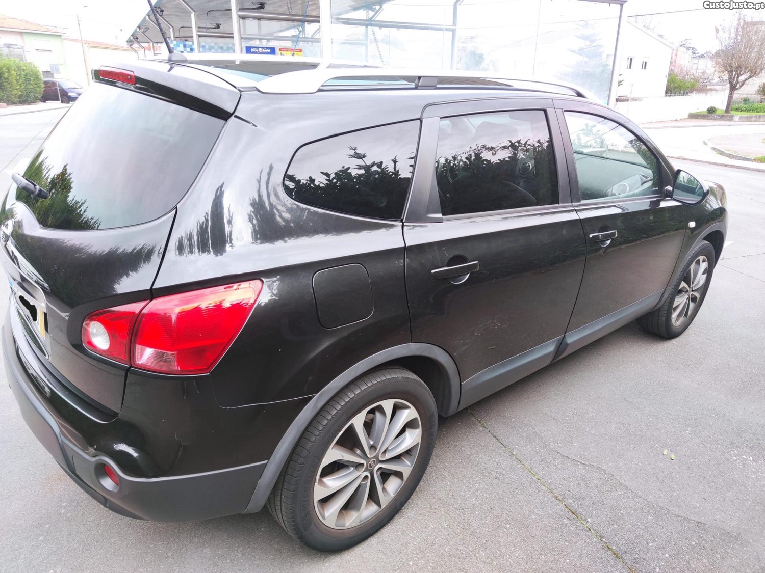 Nissan Qashqai + 2 — fotografia 9