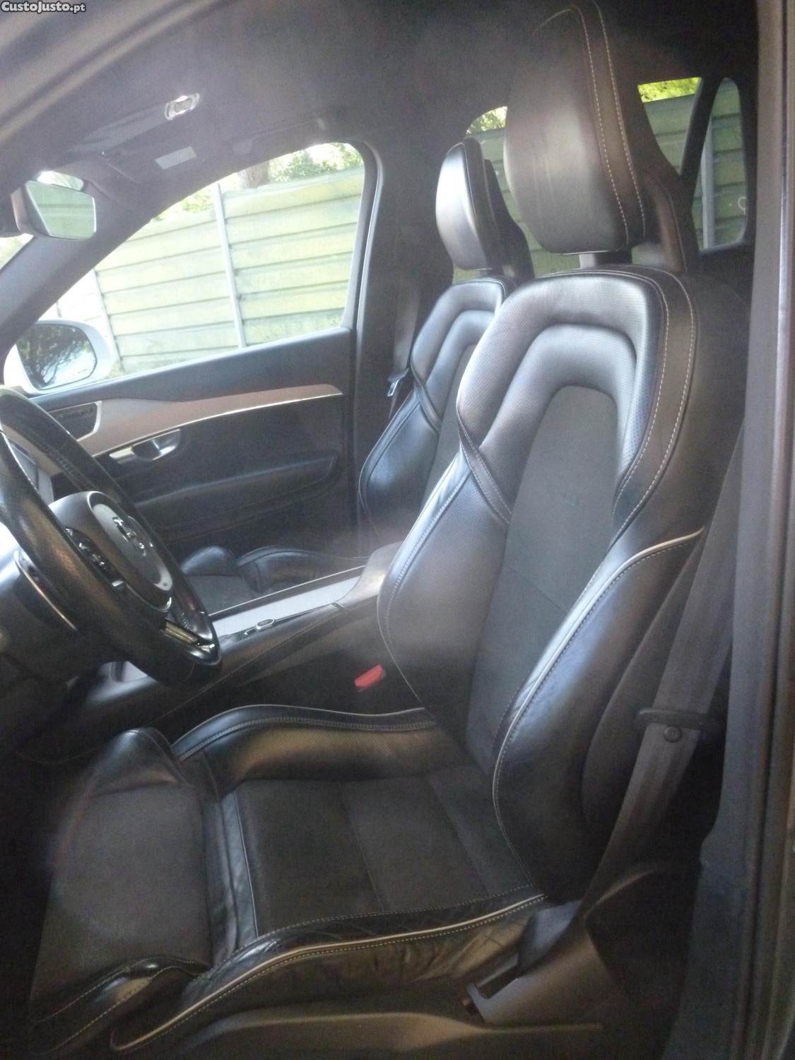 Volvo XC 90 2.0 D4 R-Design Auto — fotografia 12