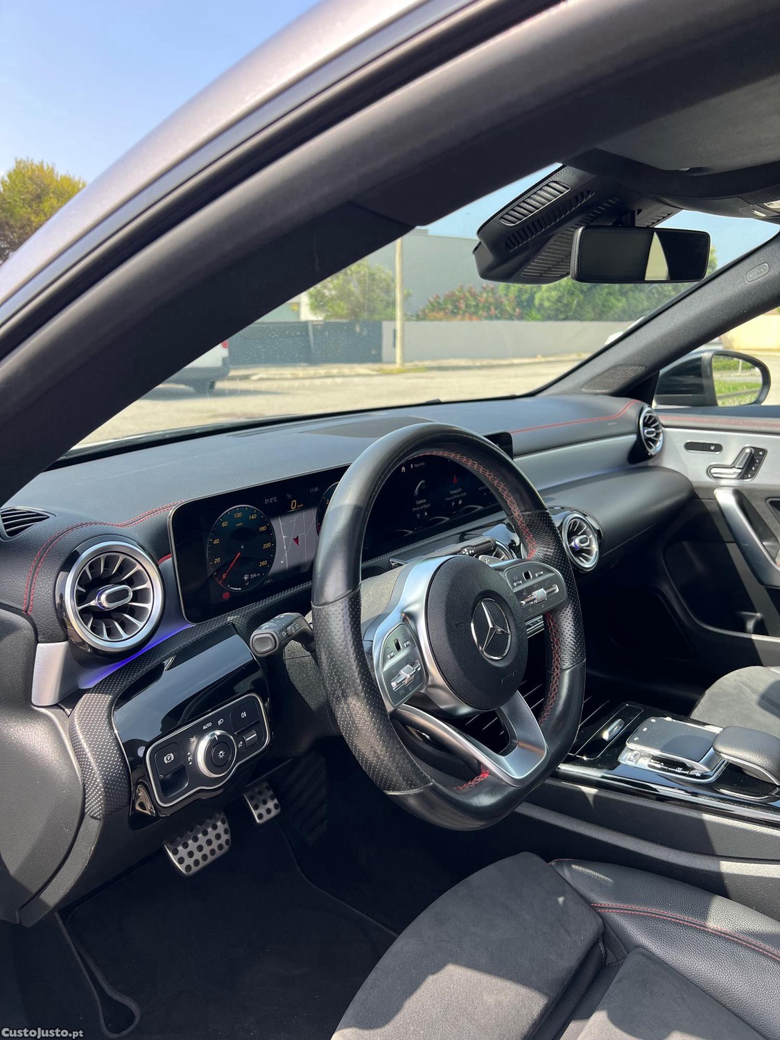 Mercedes-Benz CLA 180 AMG — fotografia 6