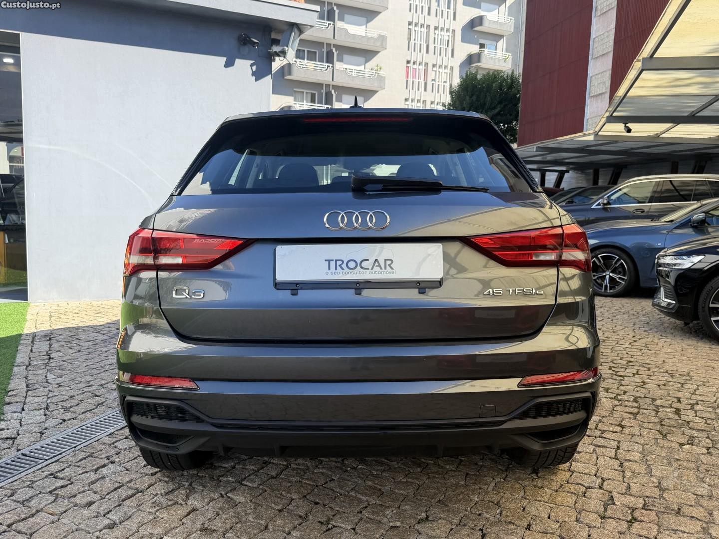 Audi Q3 45 TFSIe S line S tronic — fotografia 19