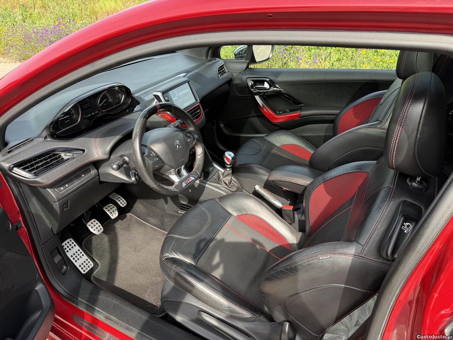 Peugeot 208 Gti 200cv — fotografia 8
