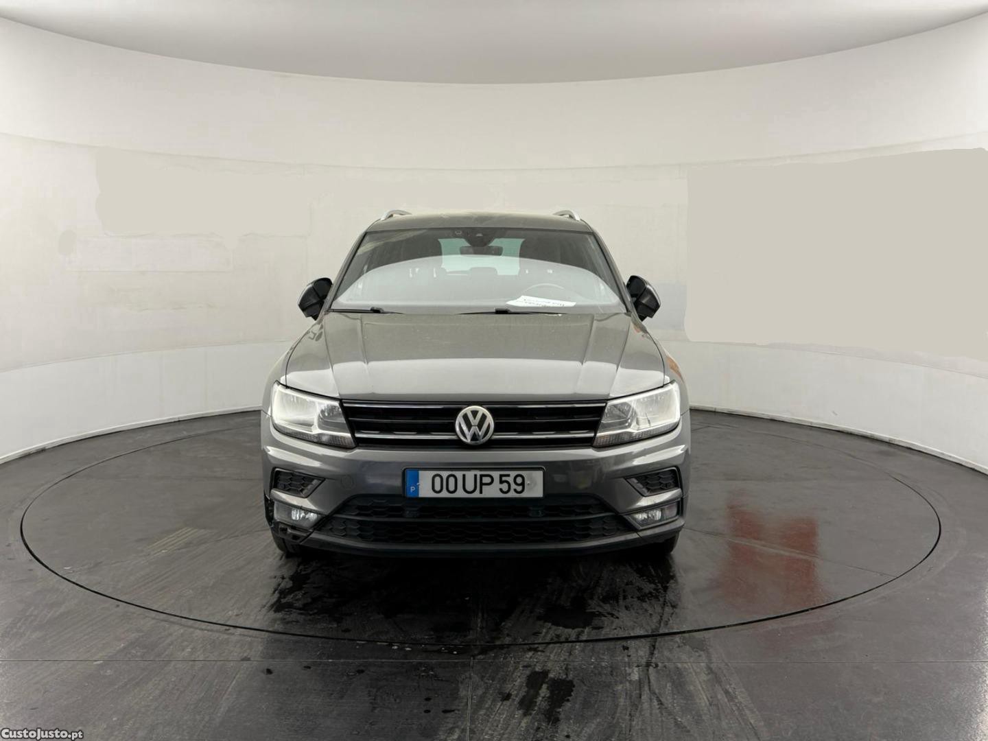 Volkswagen Tiguan 2.0 TDI CONFORTLINE — fotografia 14