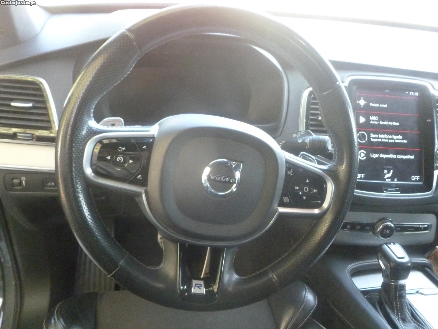 Volvo XC 90 2.0 D4 R-Design Auto — fotografia 11