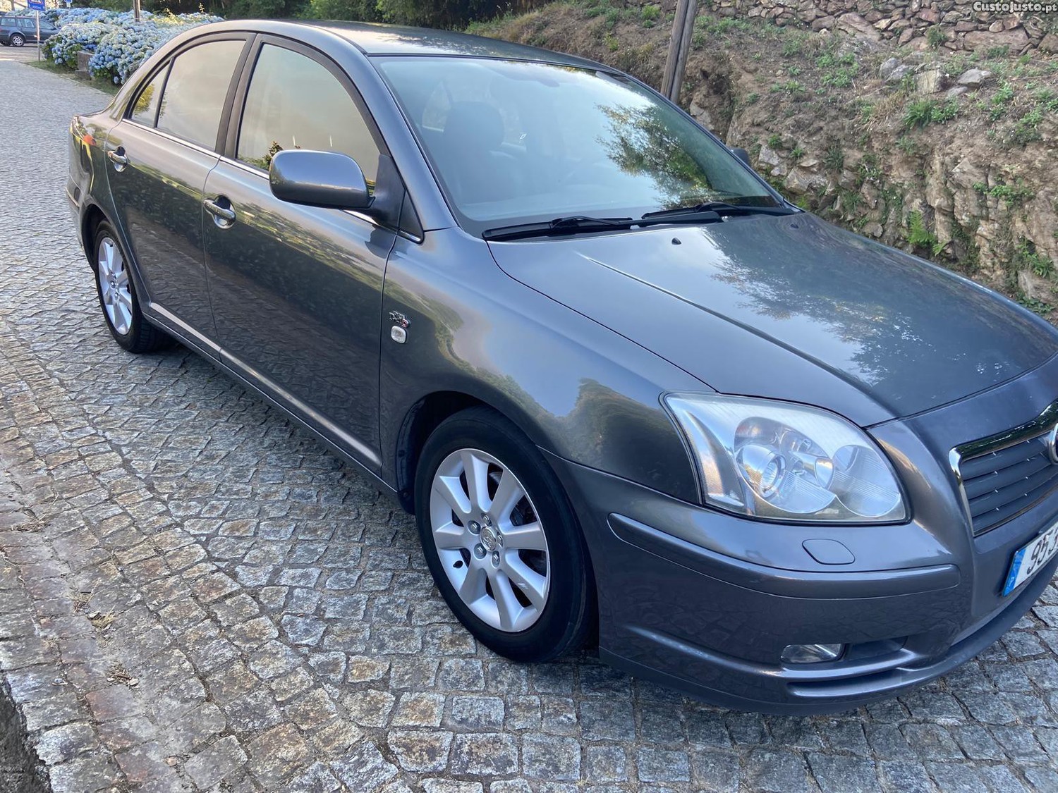 Toyota Avensis D4D 2.0 TD — fotografia 10