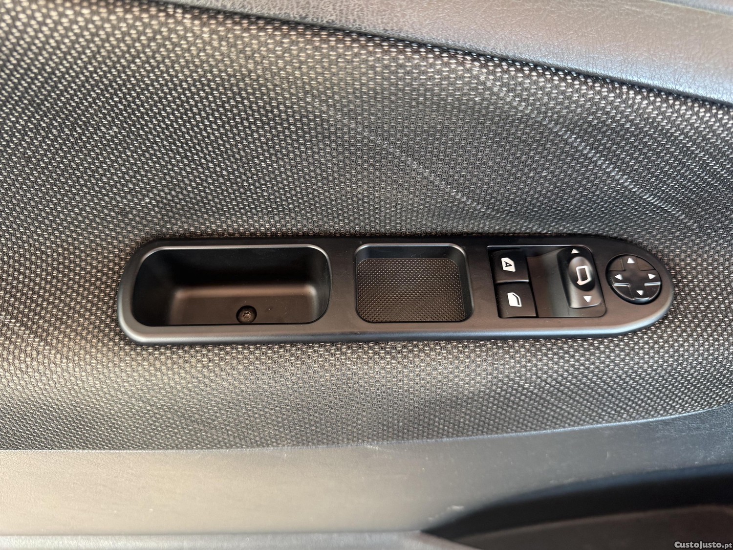 Peugeot 207 1.6 hdi 90cv — fotografia 5