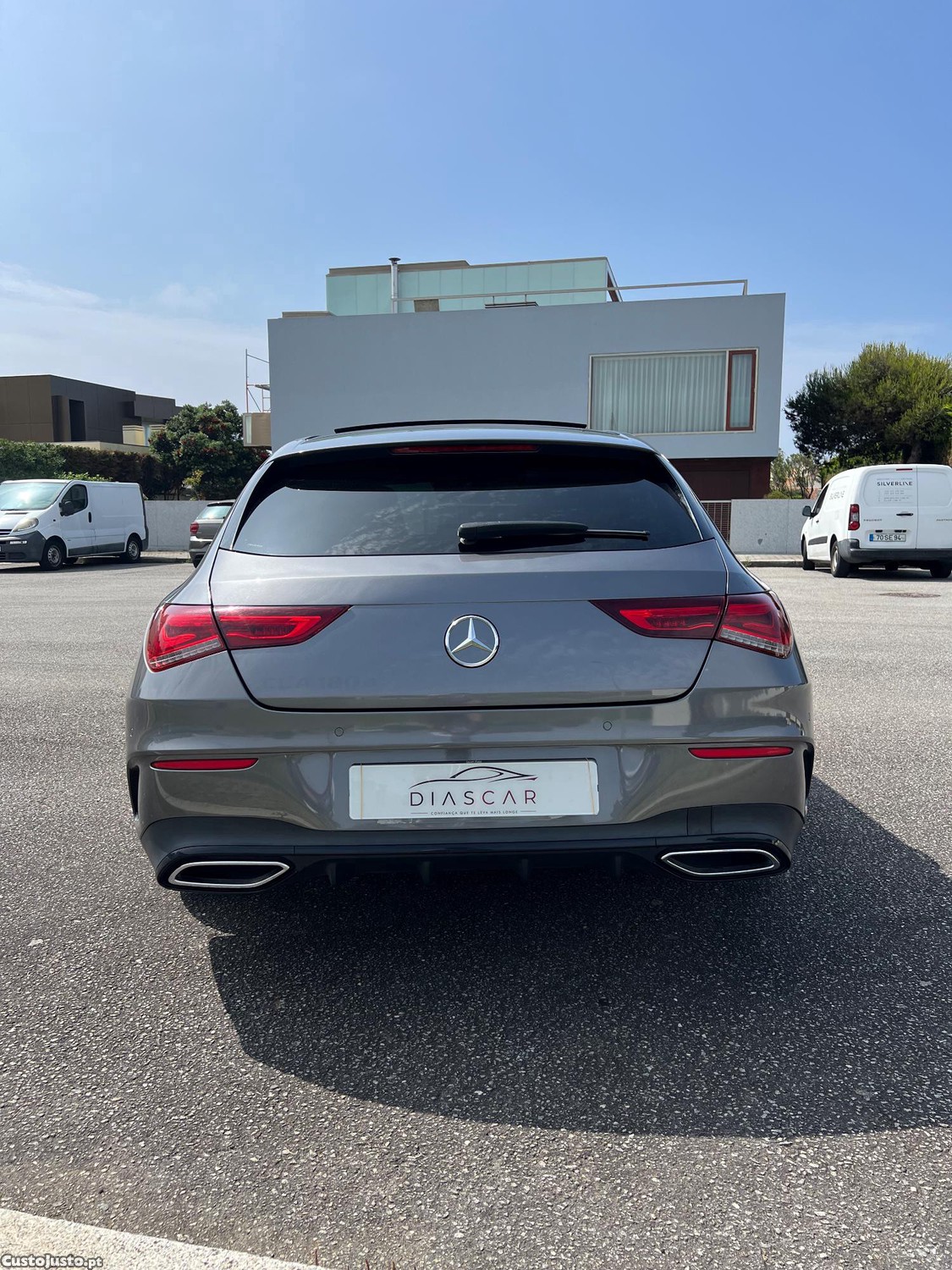 Mercedes-Benz CLA 180 AMG — fotografia 5