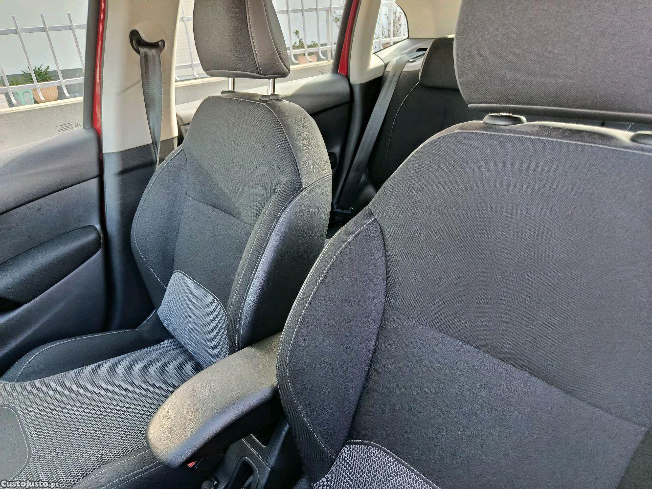 Citroën C3 1.1 VTI 2014 60000 km — fotografia 4