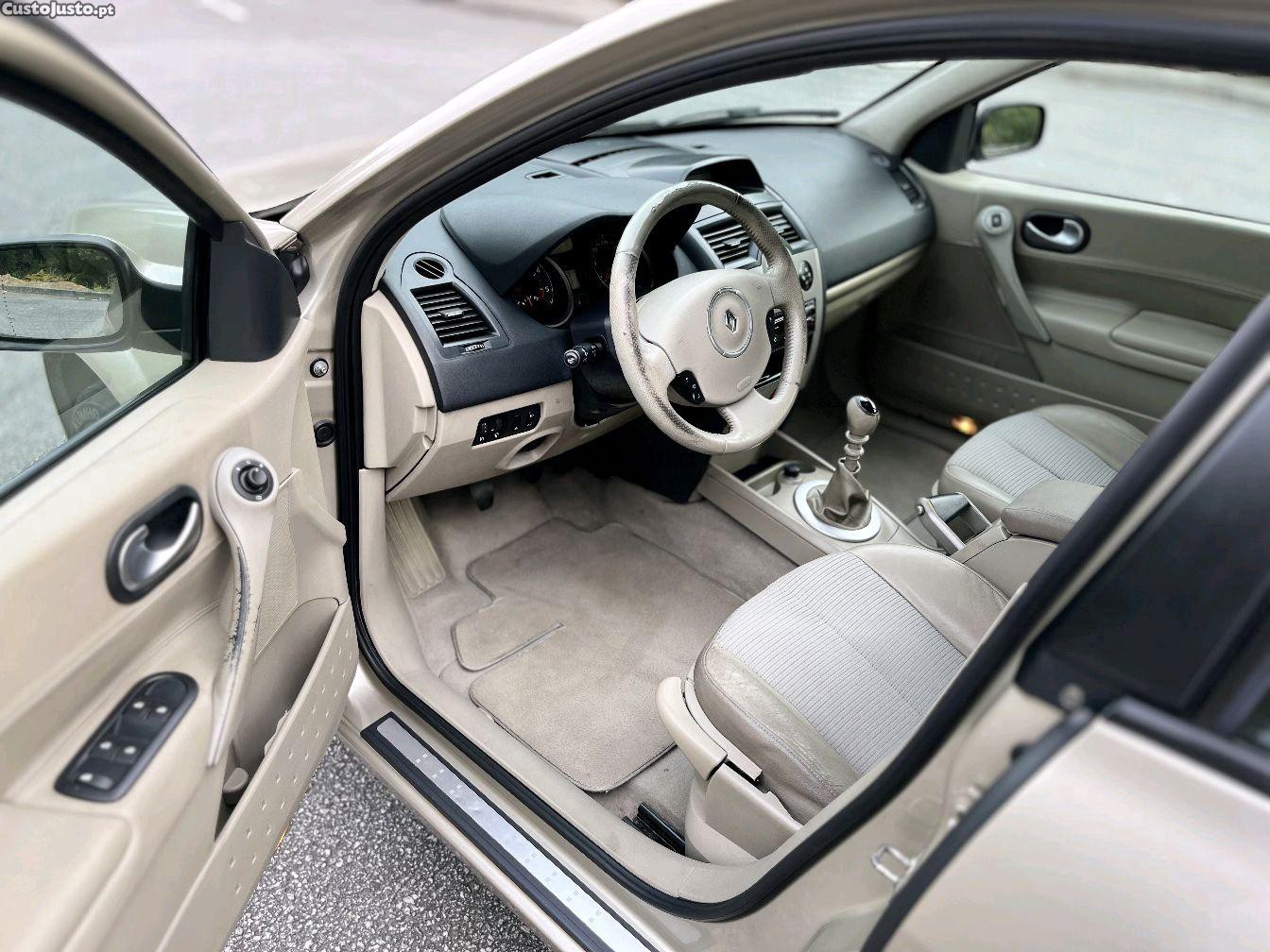 Renault Mégane luxury Motor com 161 mil kms — fotografia 11
