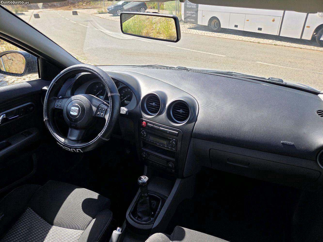 SEAT Ibiza 1.4 TDI Sport — fotografia 3