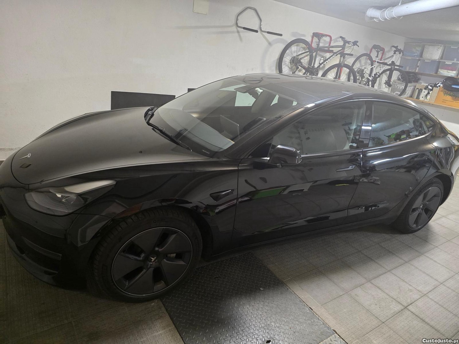 Tesla Model 3 RWD — fotografia 6
