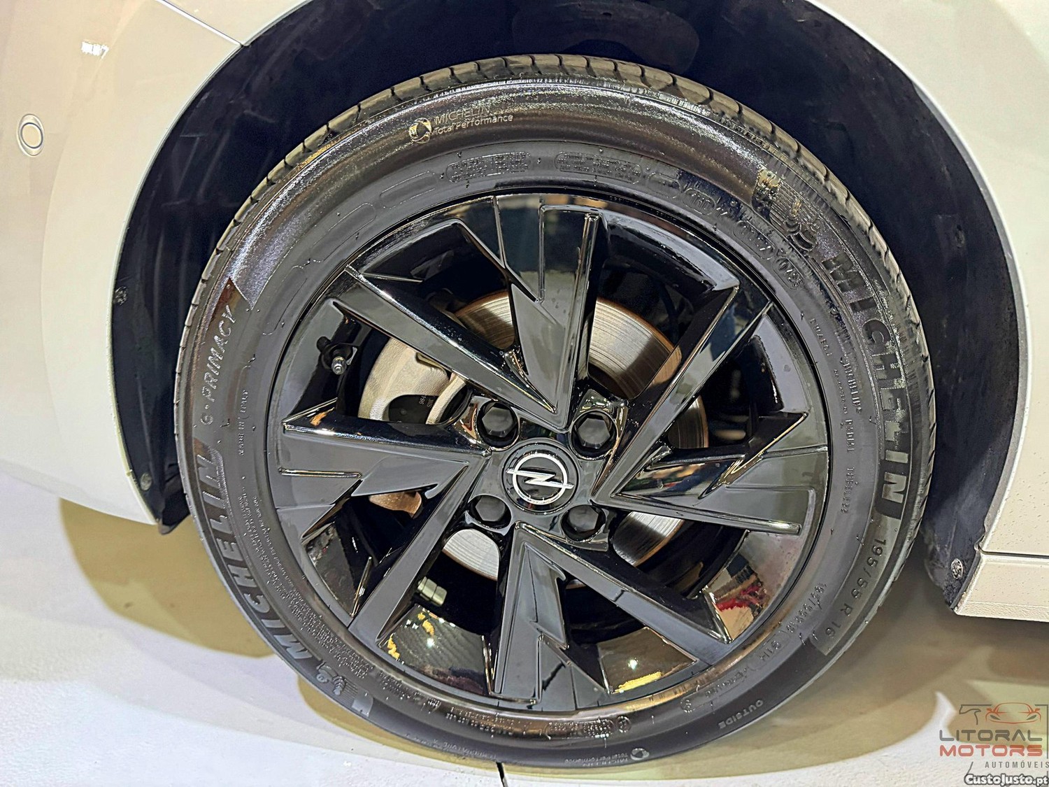 Opel Corsa 1.2 T Hybrid EdCT — fotografia 14