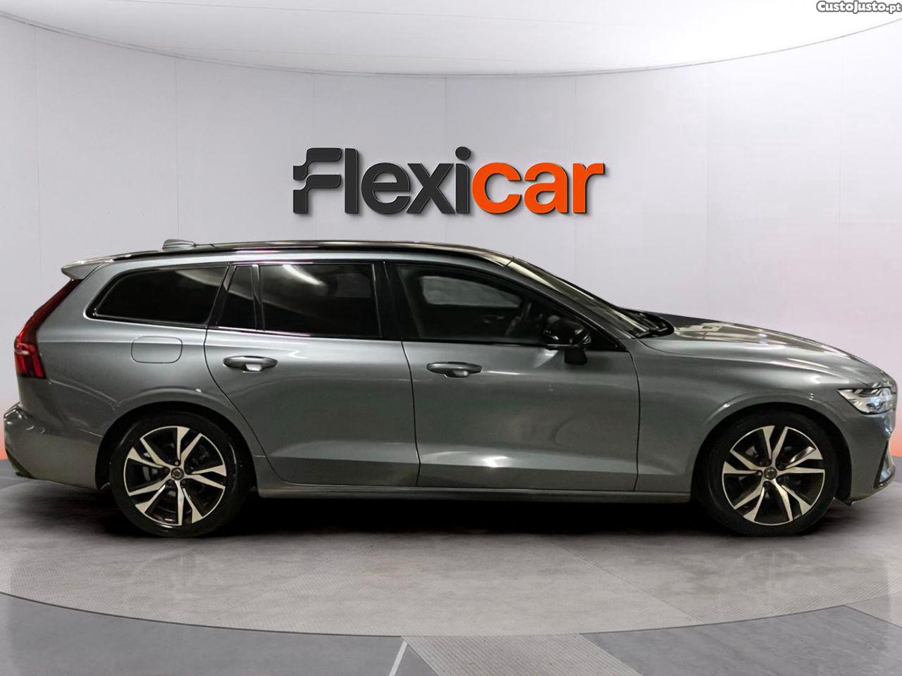 Volvo V60 2.0 D3 R-Design Geartronic — fotografia 19