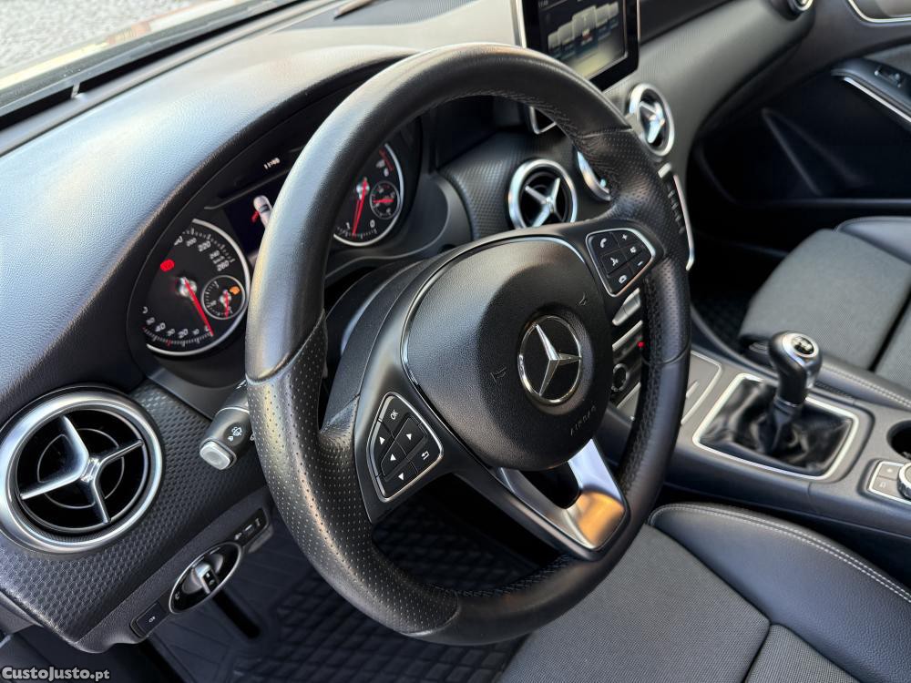 Mercedes-Benz A 180 d Style Novíssimo — fotografia 6