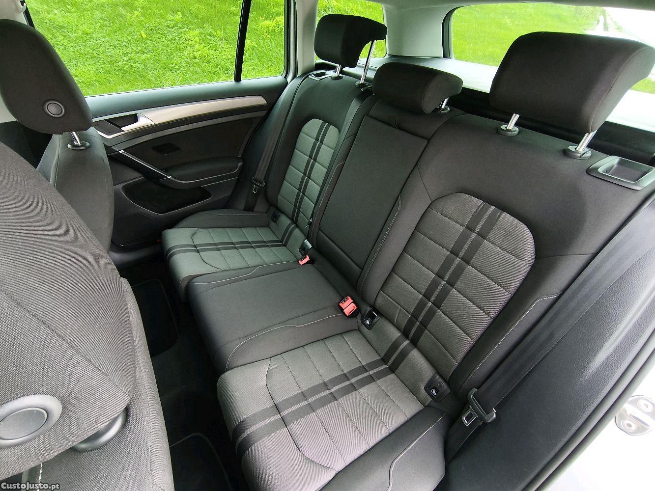 Volkswagen Golf 7 Sportline 1.6 TDi 105cv — fotografia 5