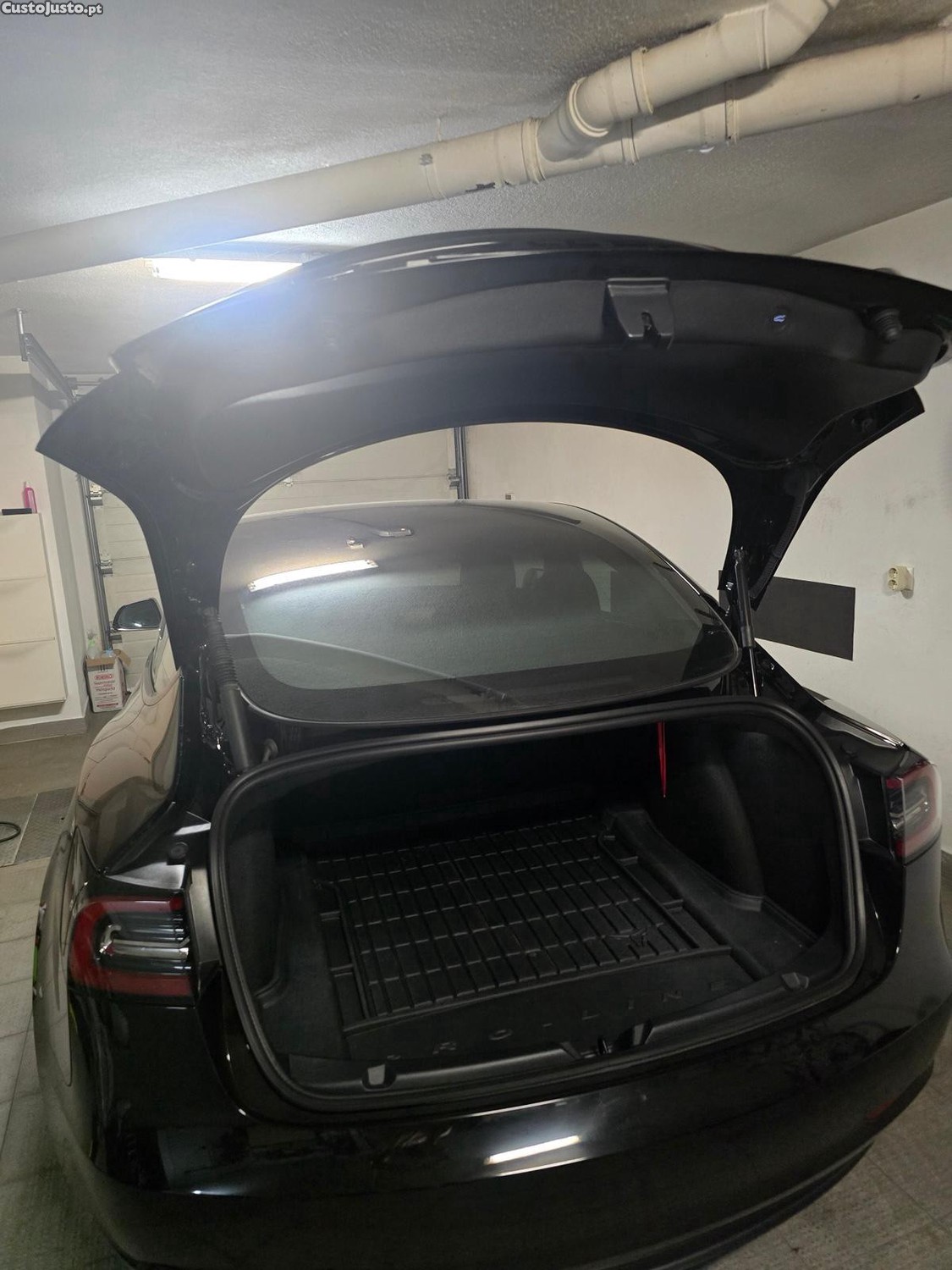 Tesla Model 3 RWD — fotografia 5
