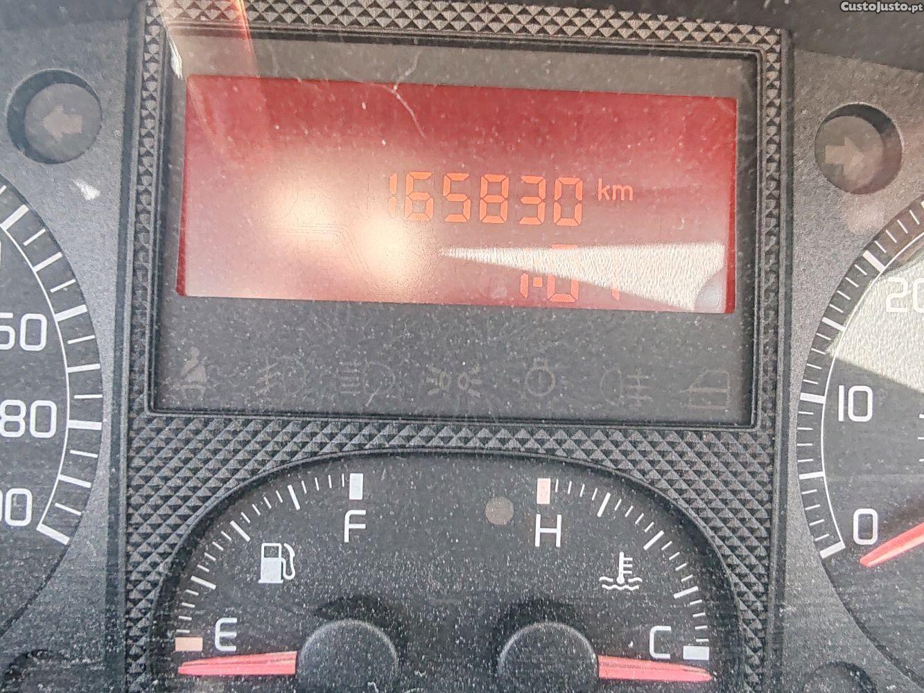 Fiat Idea 1.3 Diesel - 165 mil kms! — fotografia 4