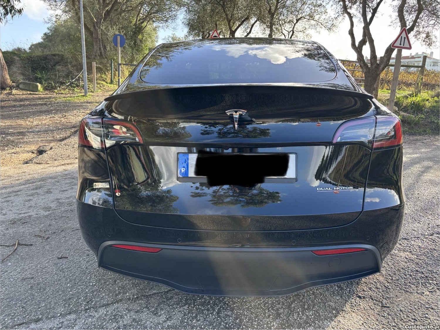 Tesla Model Y Performance — fotografia 6