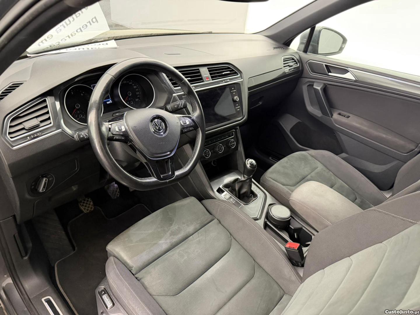 Volkswagen Tiguan 2.0 TDI CONFORTLINE — fotografia 8