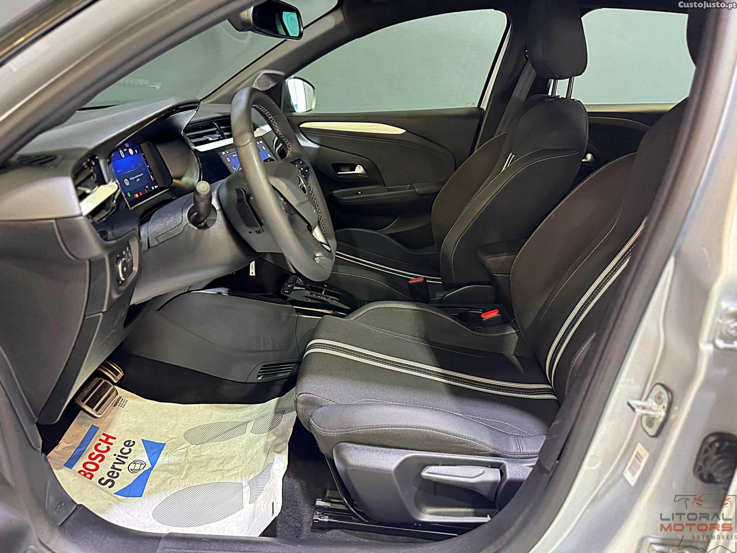 Opel Corsa 1.2 T Hybrid EdCT — fotografia 12