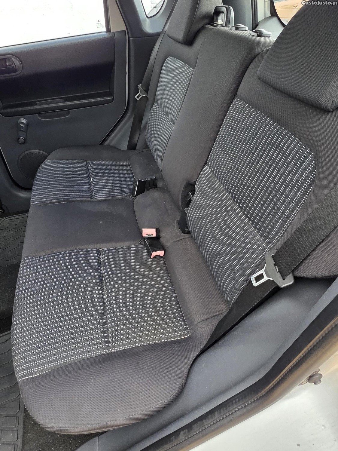 Mitsubishi Colt Z30 — fotografia 4