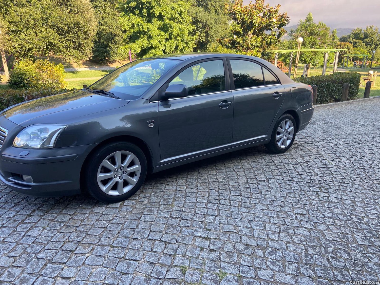 Toyota Avensis D4D 2.0 TD — fotografia 11