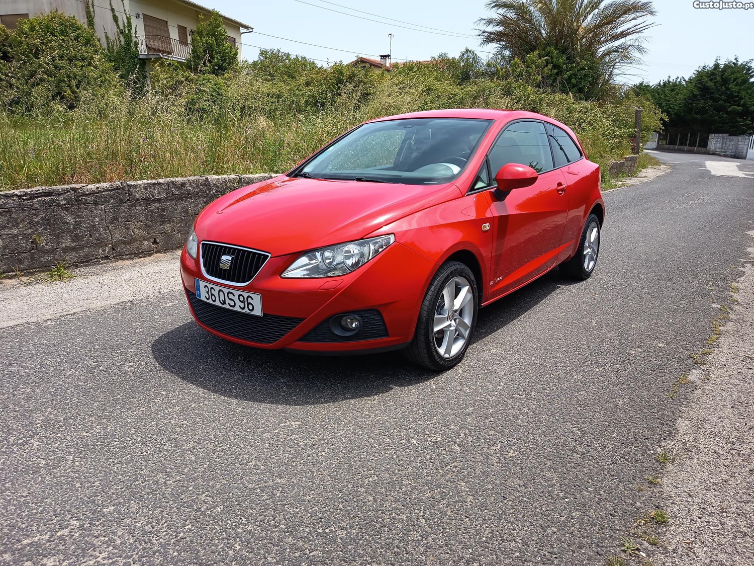 SEAT Ibiza 1.6 TDI 90cv FR COPA — fotografia 3