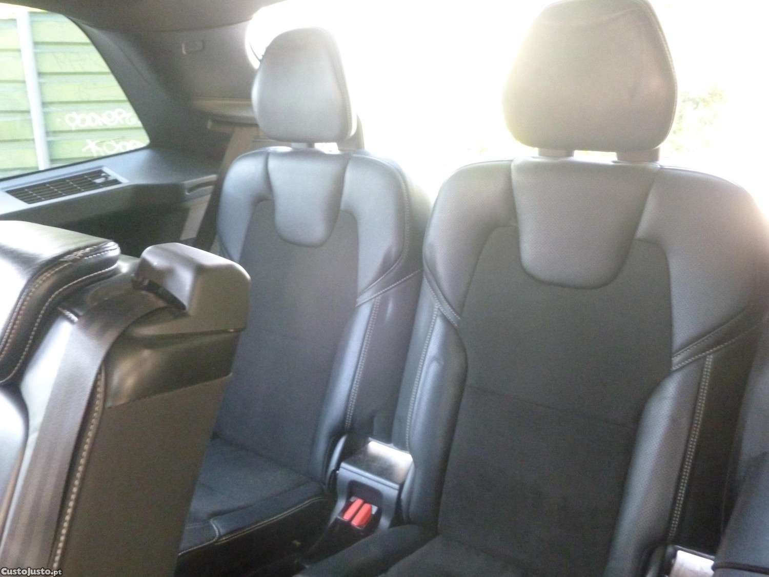 Volvo XC 90 2.0 D4 R-Design Auto — fotografia 4