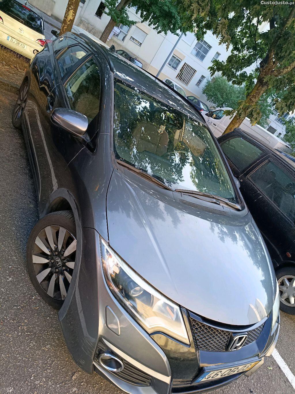 Honda Civic Tourer 1.6 idtec Elegance+Adas — fotografia 10