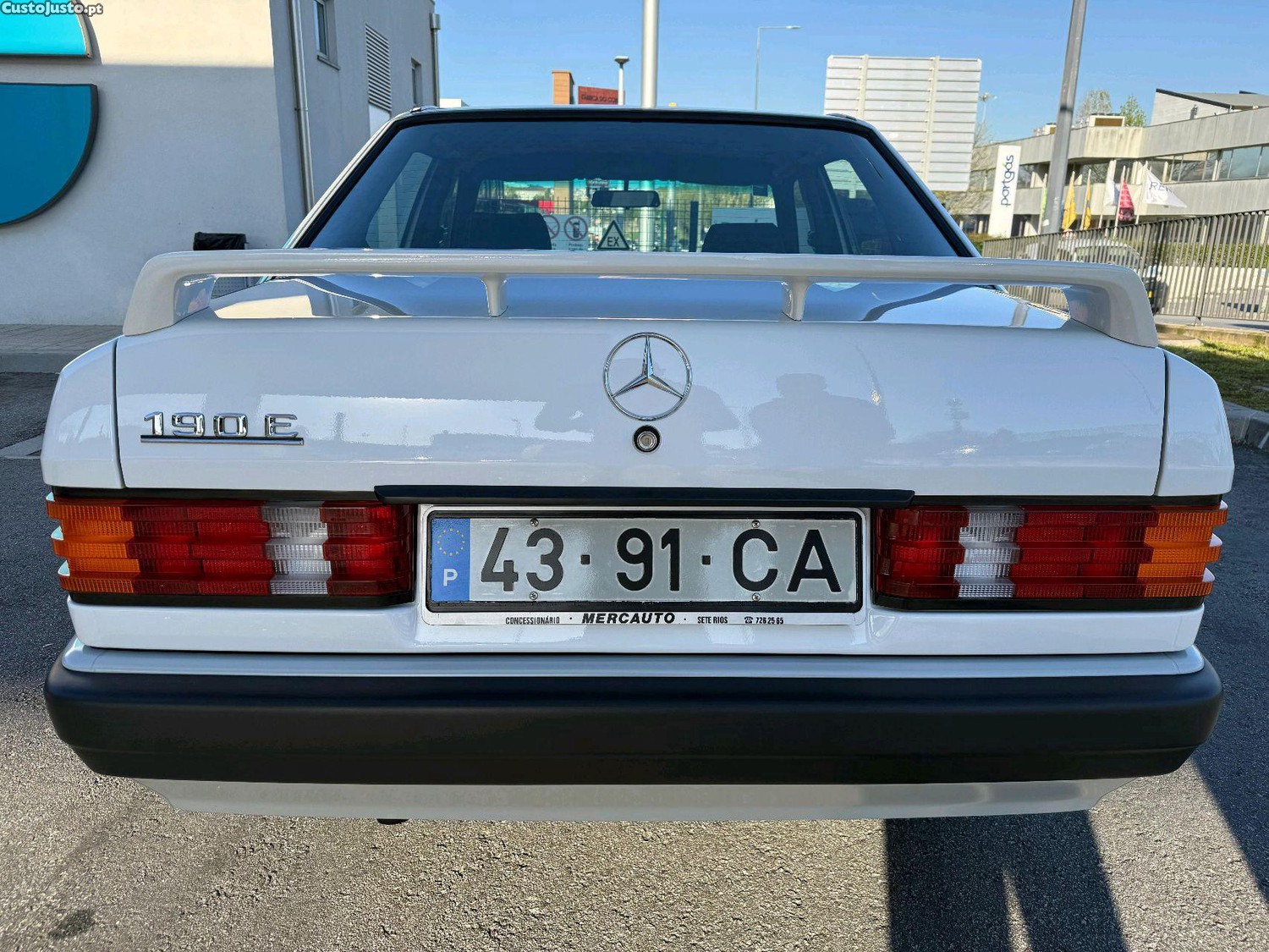 Mercedes-Benz 190 1.8 — fotografia 8