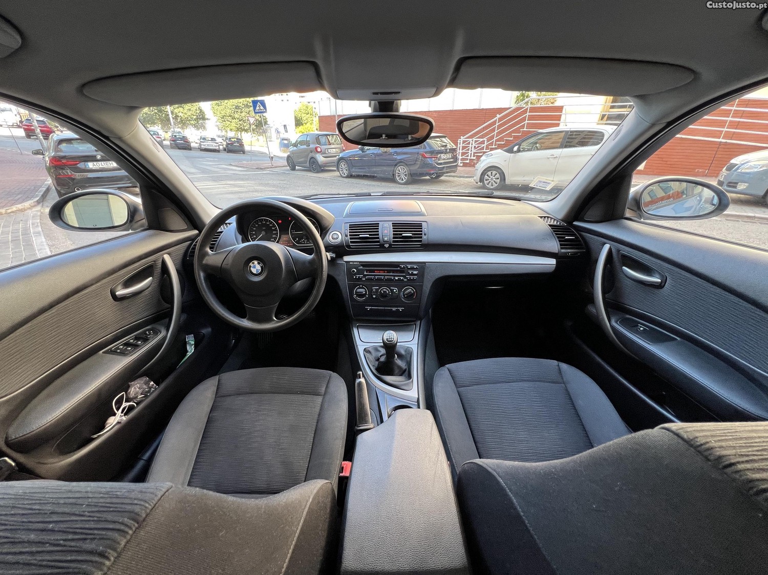 BMW 118 d 2.0 143cv Excelente Estado — fotografia 5