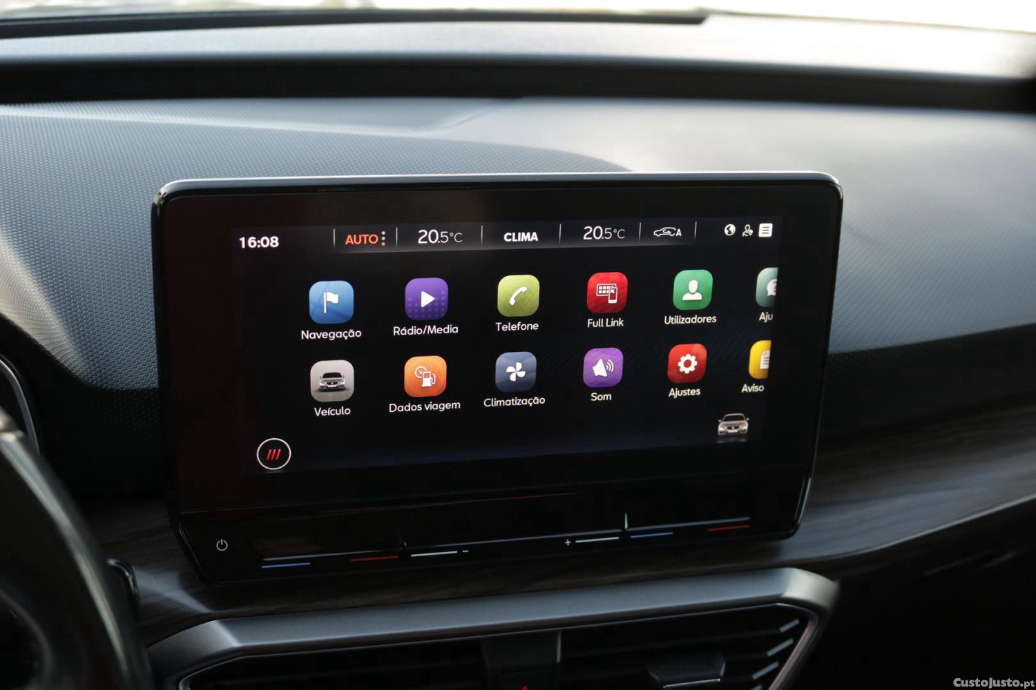 SEAT Leon 1.4 e-Hybrid Xcellence DSG 204cv — fotografia 9